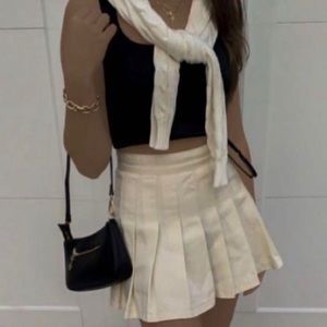 Brandy Melville Dana Cream Tennis Skirt